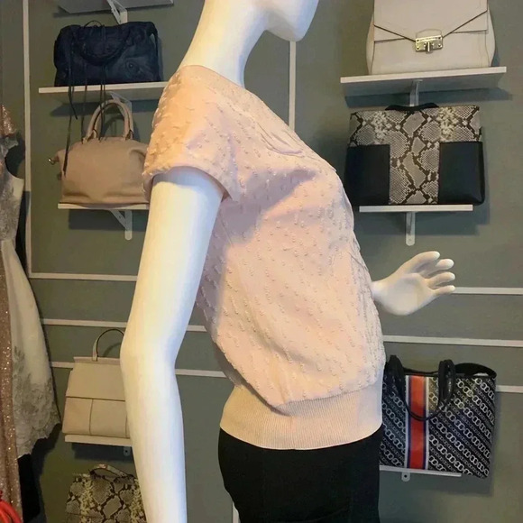 Chanel - Picture 7 of 10